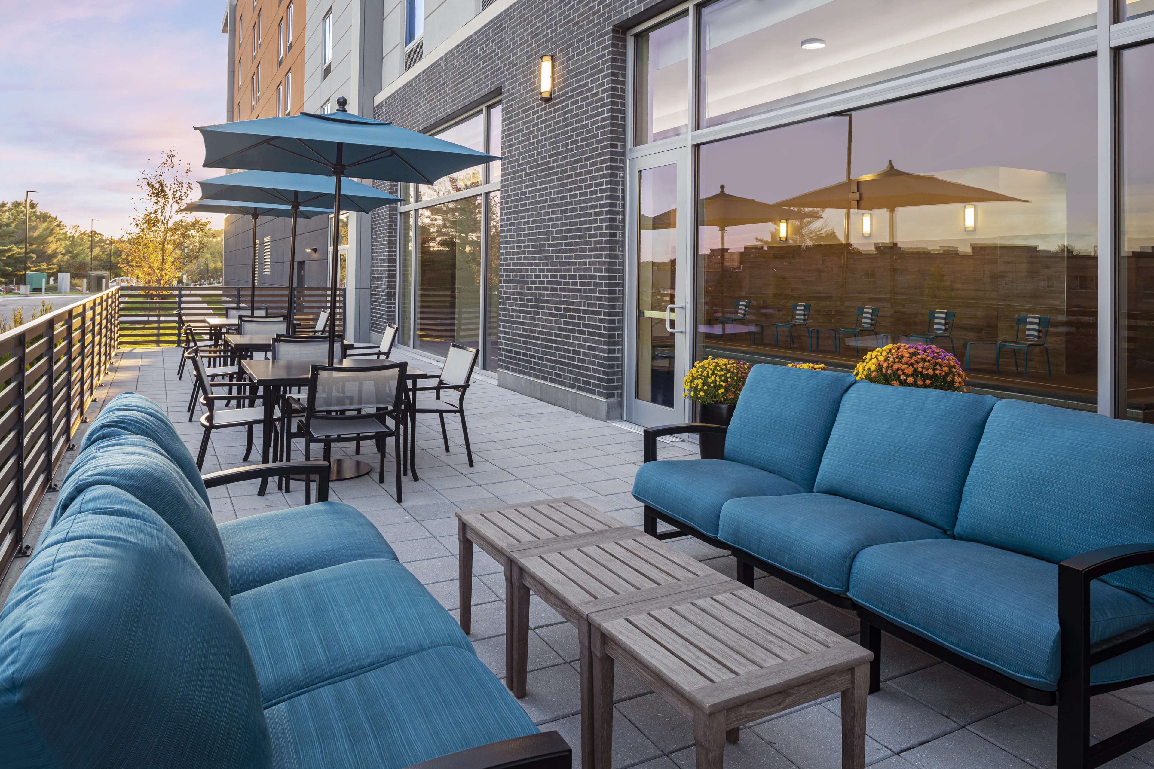 Homewood Suites by Hilton Boston Woburn Photo