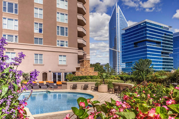 Images Camden Grandview Apartments and Townhomes