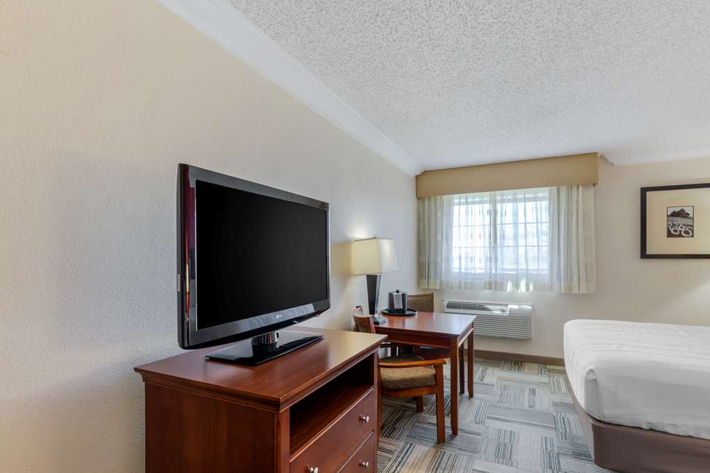 Best Western Plus Loveland Inn Image
