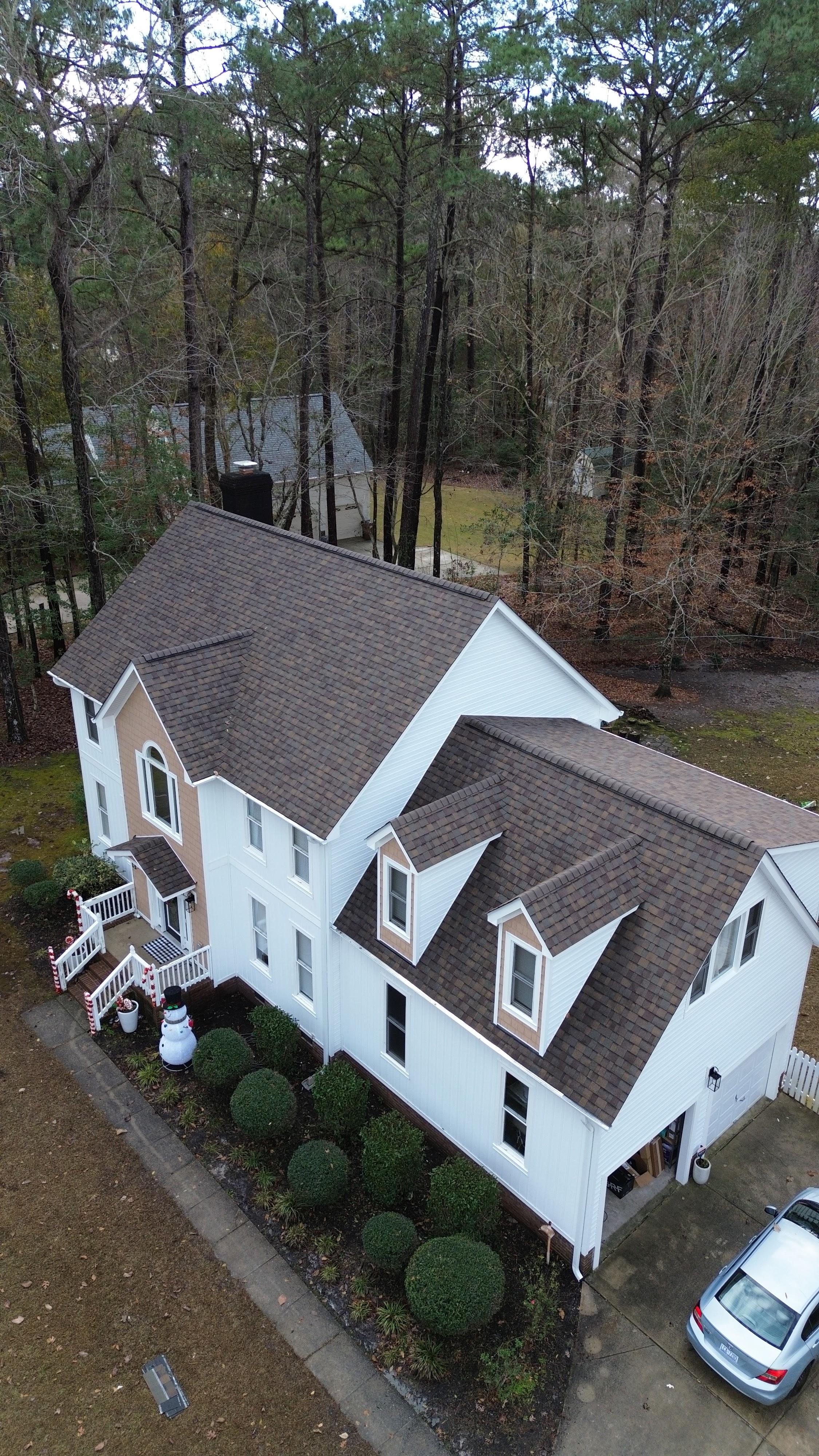 LIFE CONSTRUCTION & ROOFING Image