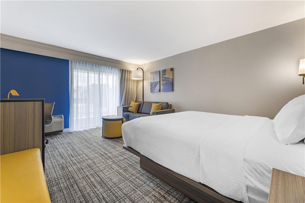 Best Western Plus Elgin - Chicago Image