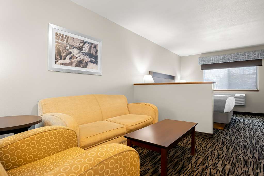 Best Western Sawtooth Inn & Suites Image