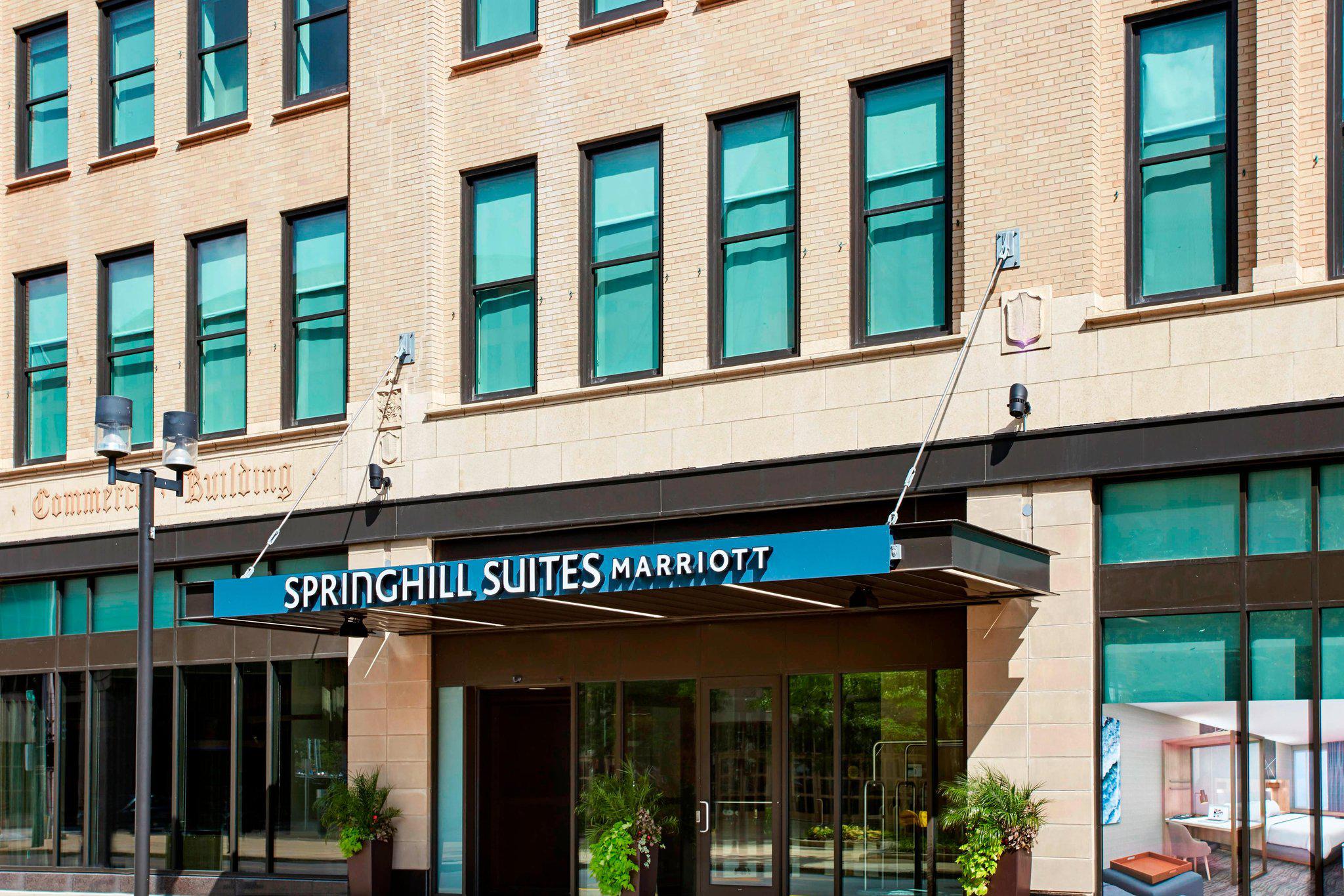 SpringHill Suites by Marriott Milwaukee Downtown Photo