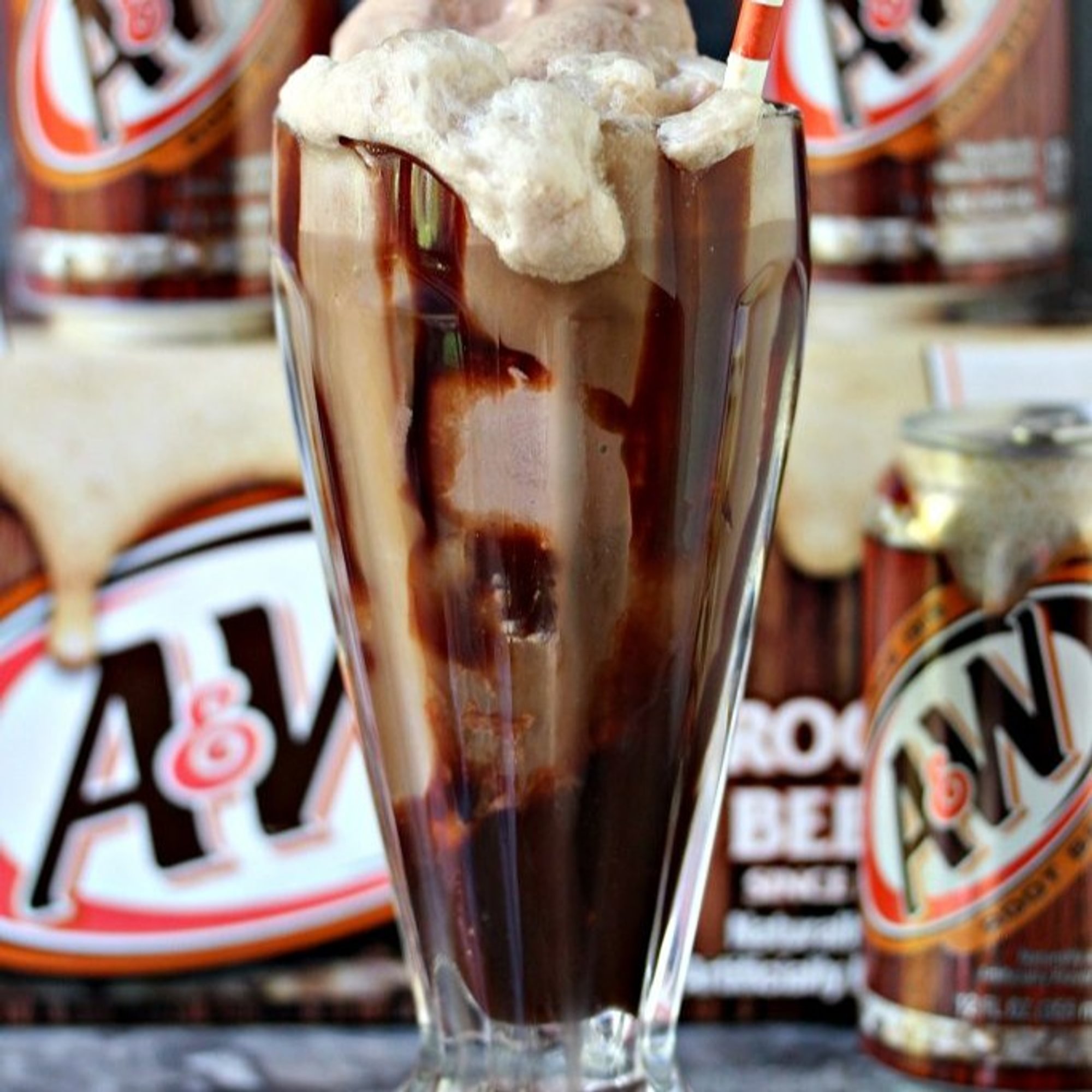 Root Beer Float - Regular (20oz)