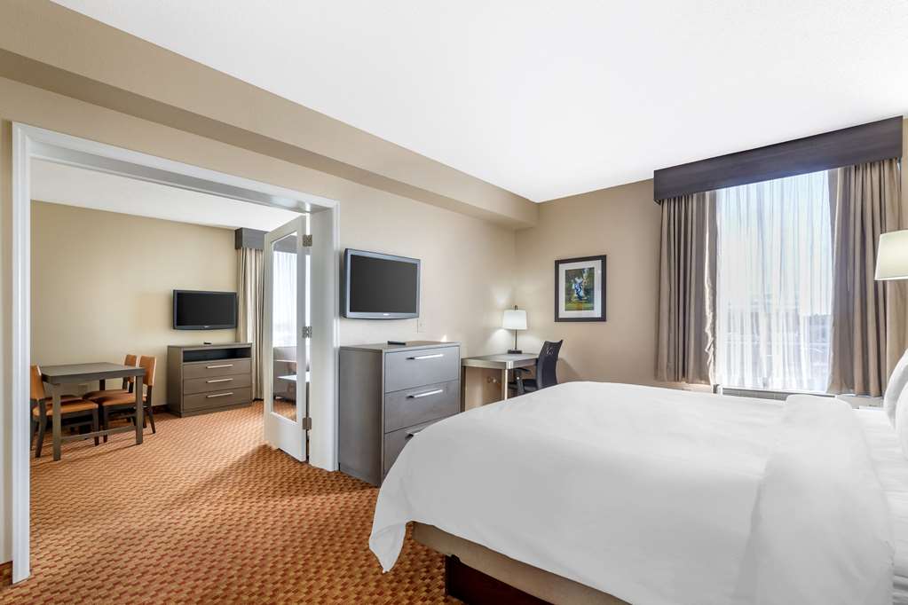 Best Western Plus Kendall Hotel & Suites Image
