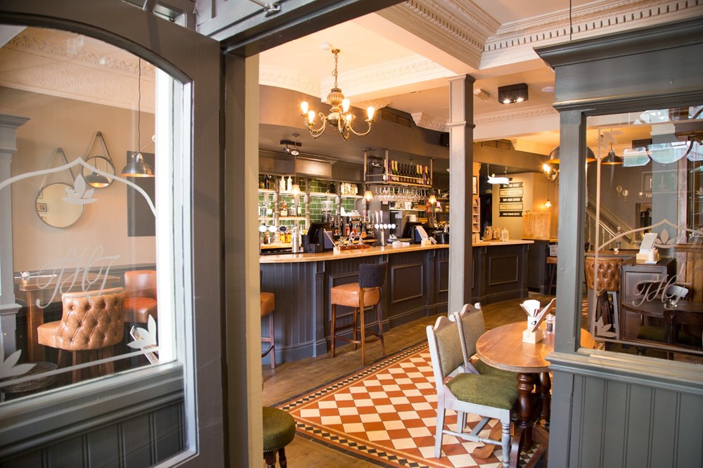 Images The Town Hall Tavern