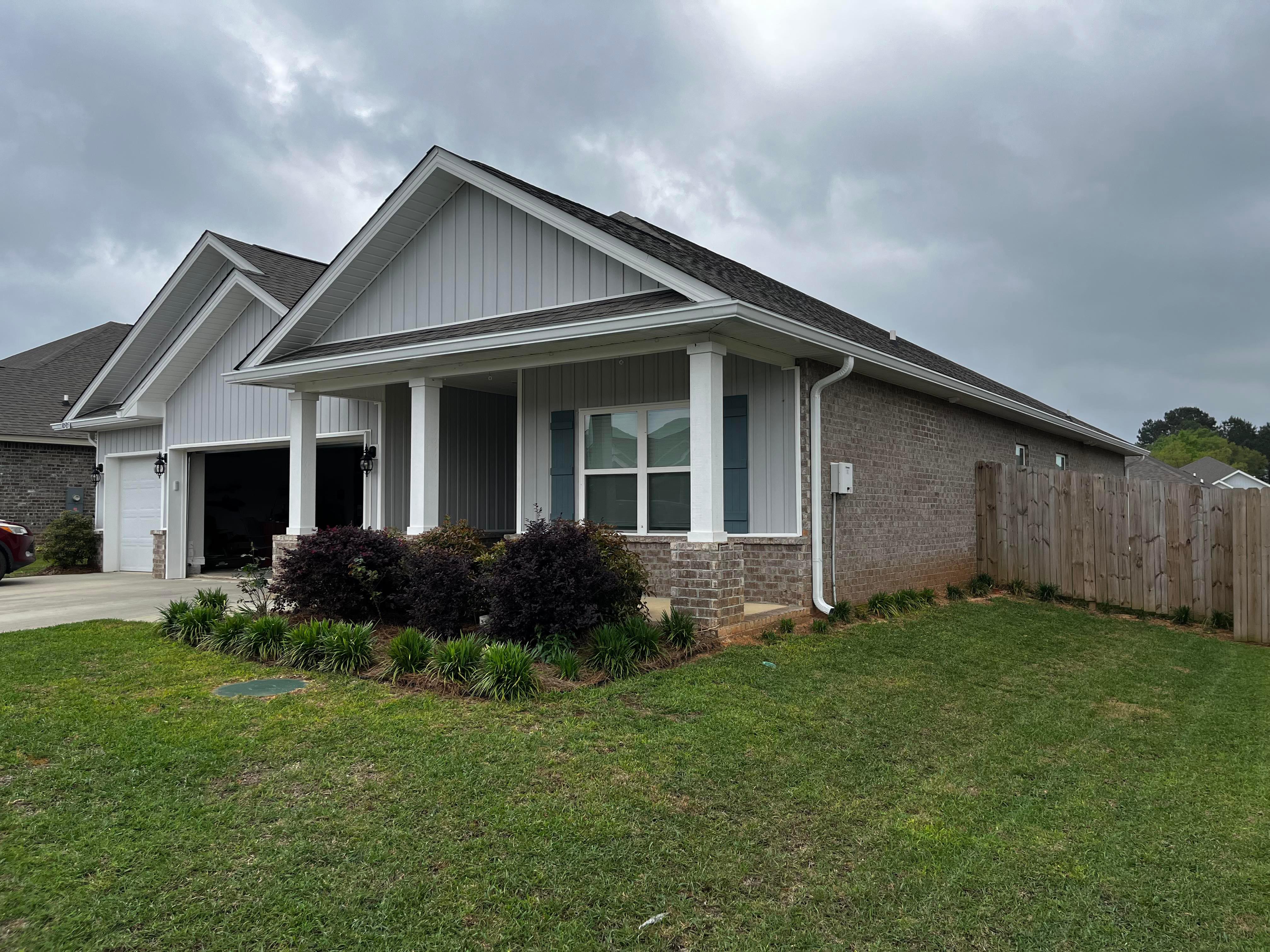 Southern Gutters LLC Image