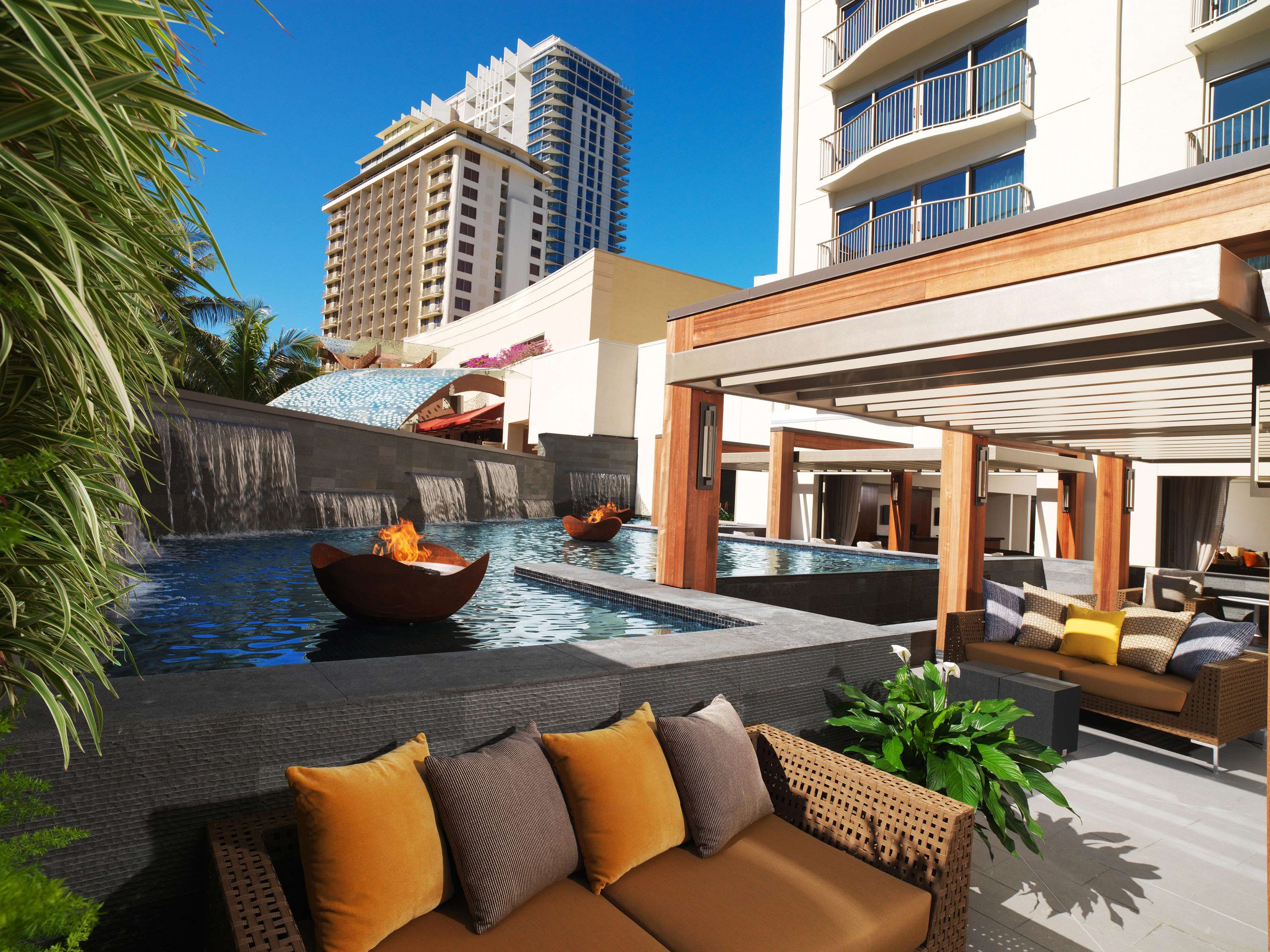 Hokulani Waikiki by Hilton Grand Vacations Photo