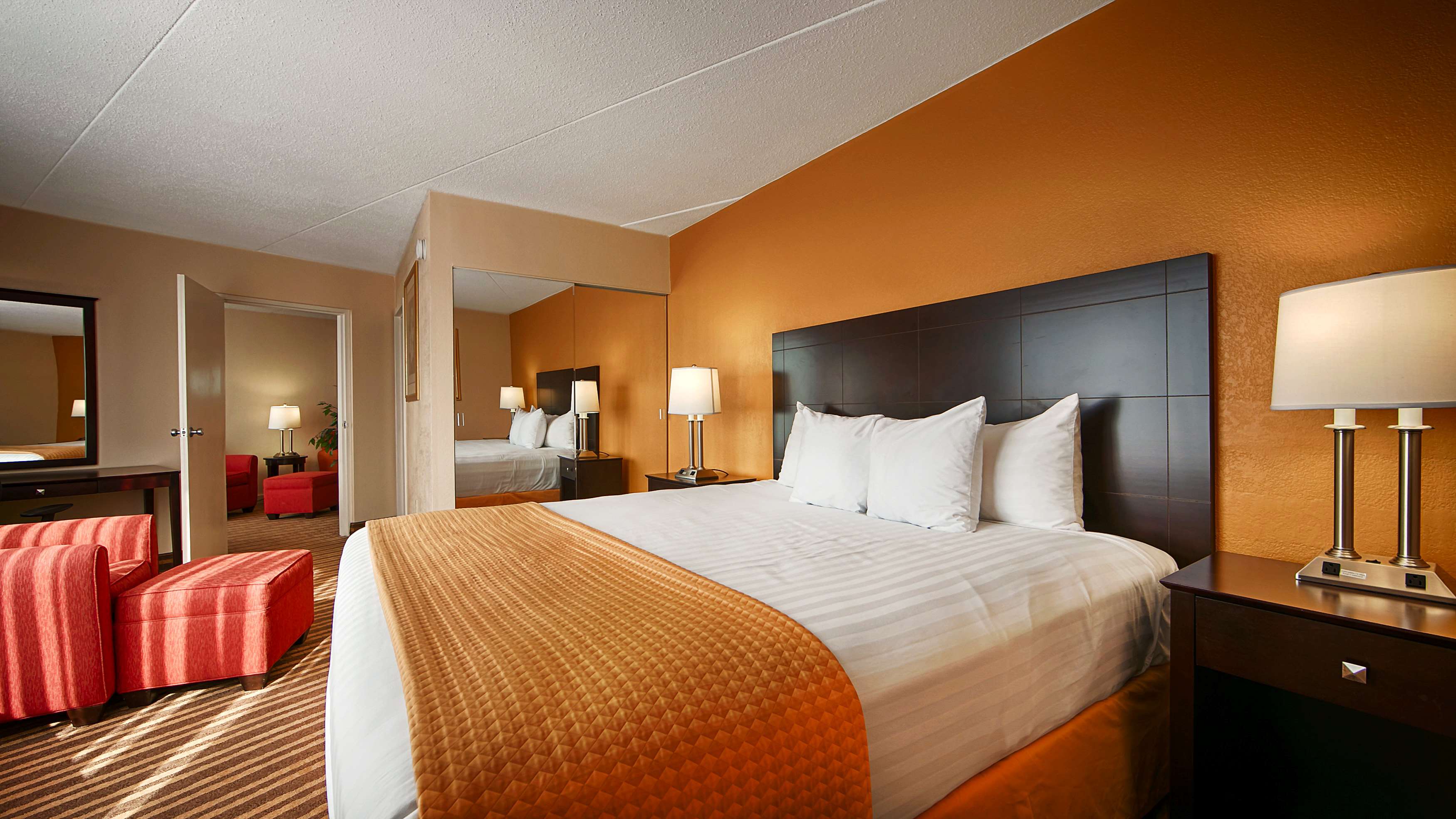 Best Western Heritage Inn Photo