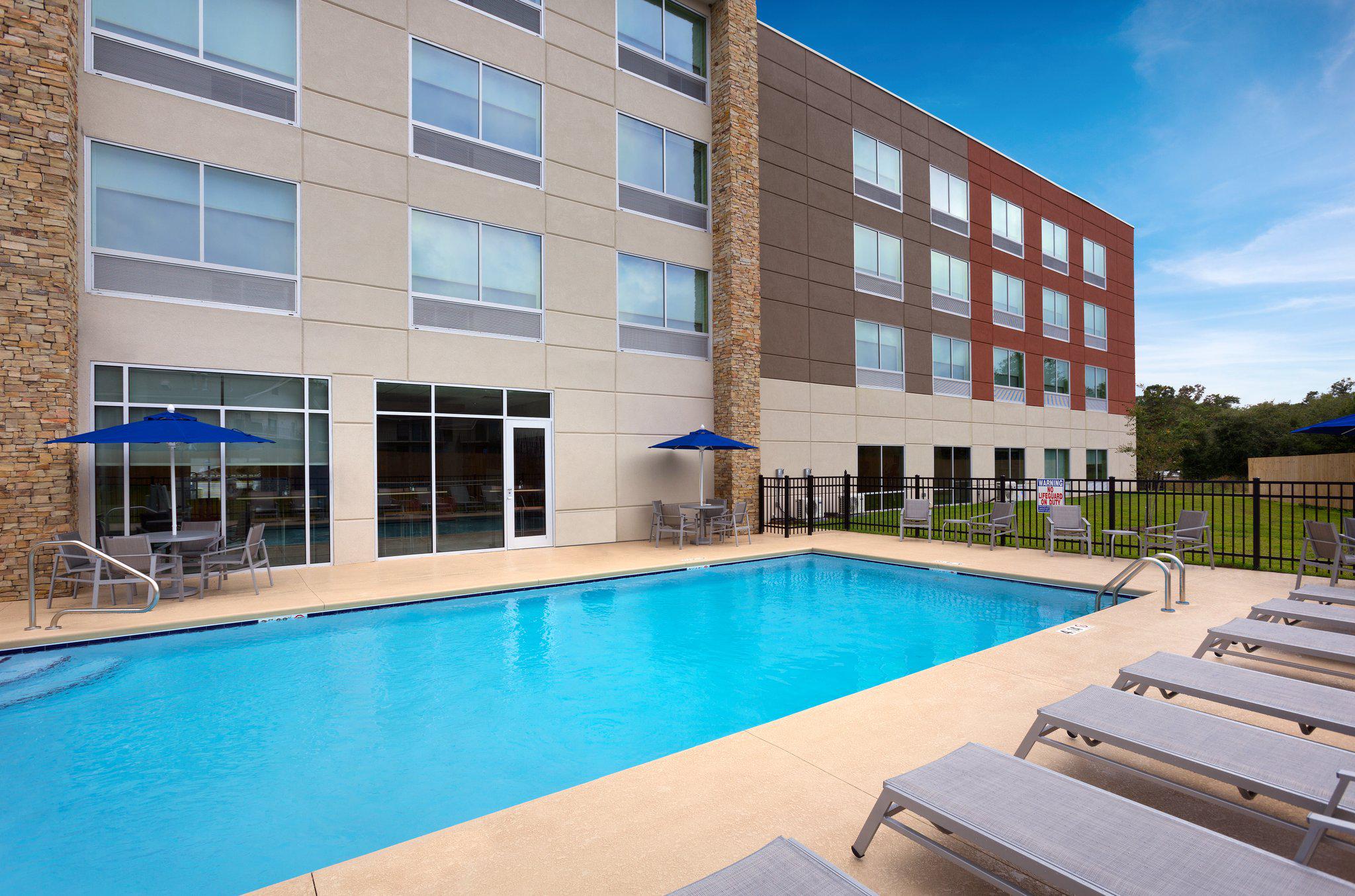 Holiday Inn Express Lake Park by IHG Image