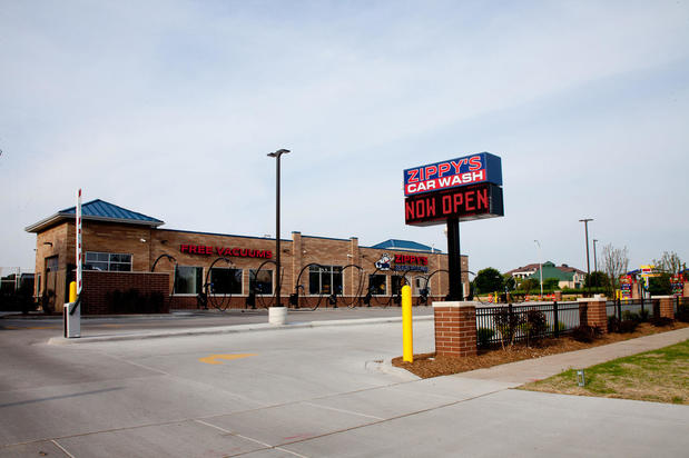 Images Zippy's Car Wash