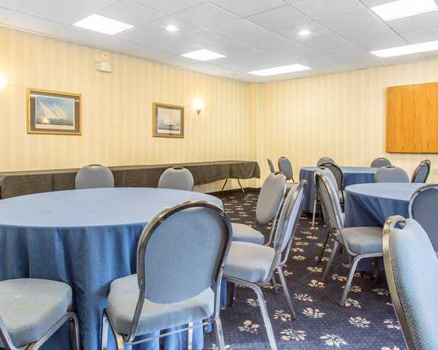 Images Quality Inn Mystic-Groton