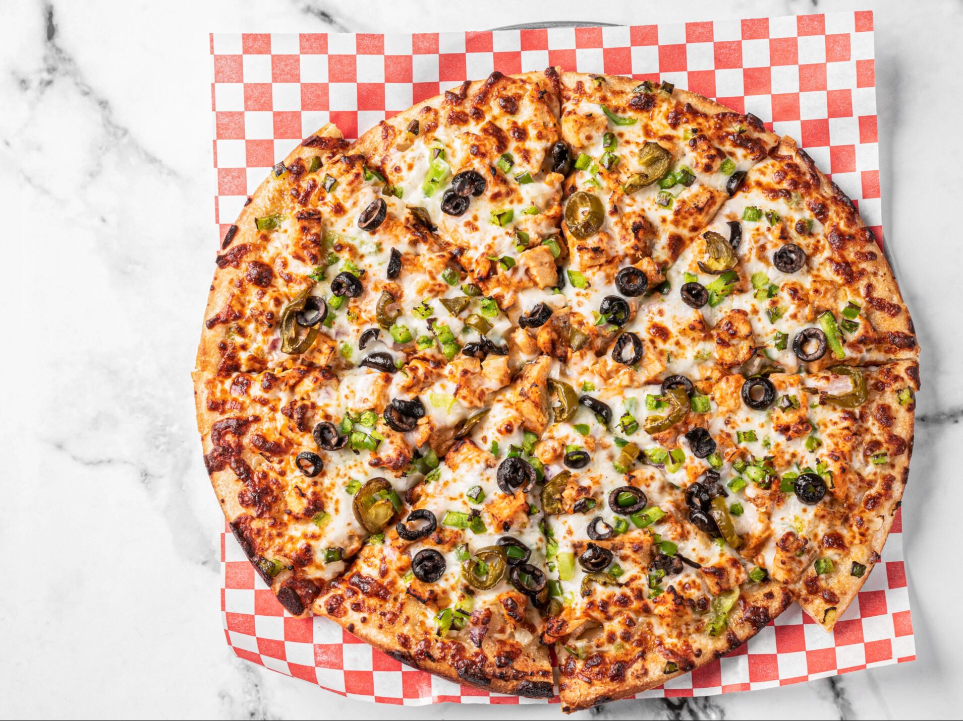 Creamy Garlic Chicken Pizza