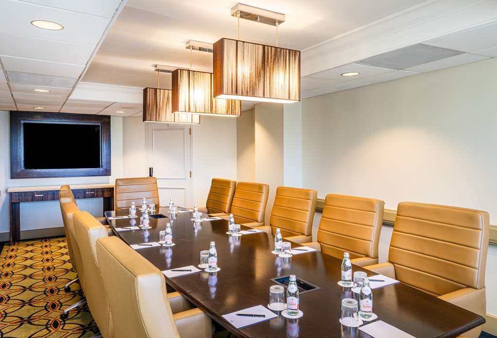 Hilton Richardson Dallas Image