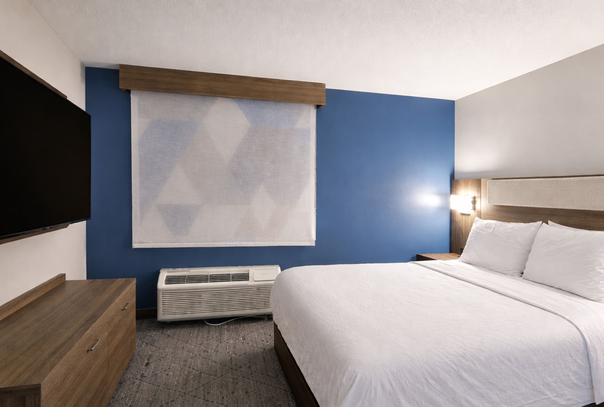 Holiday Inn Express & Suites St. Paul - Woodbury by IHG Image