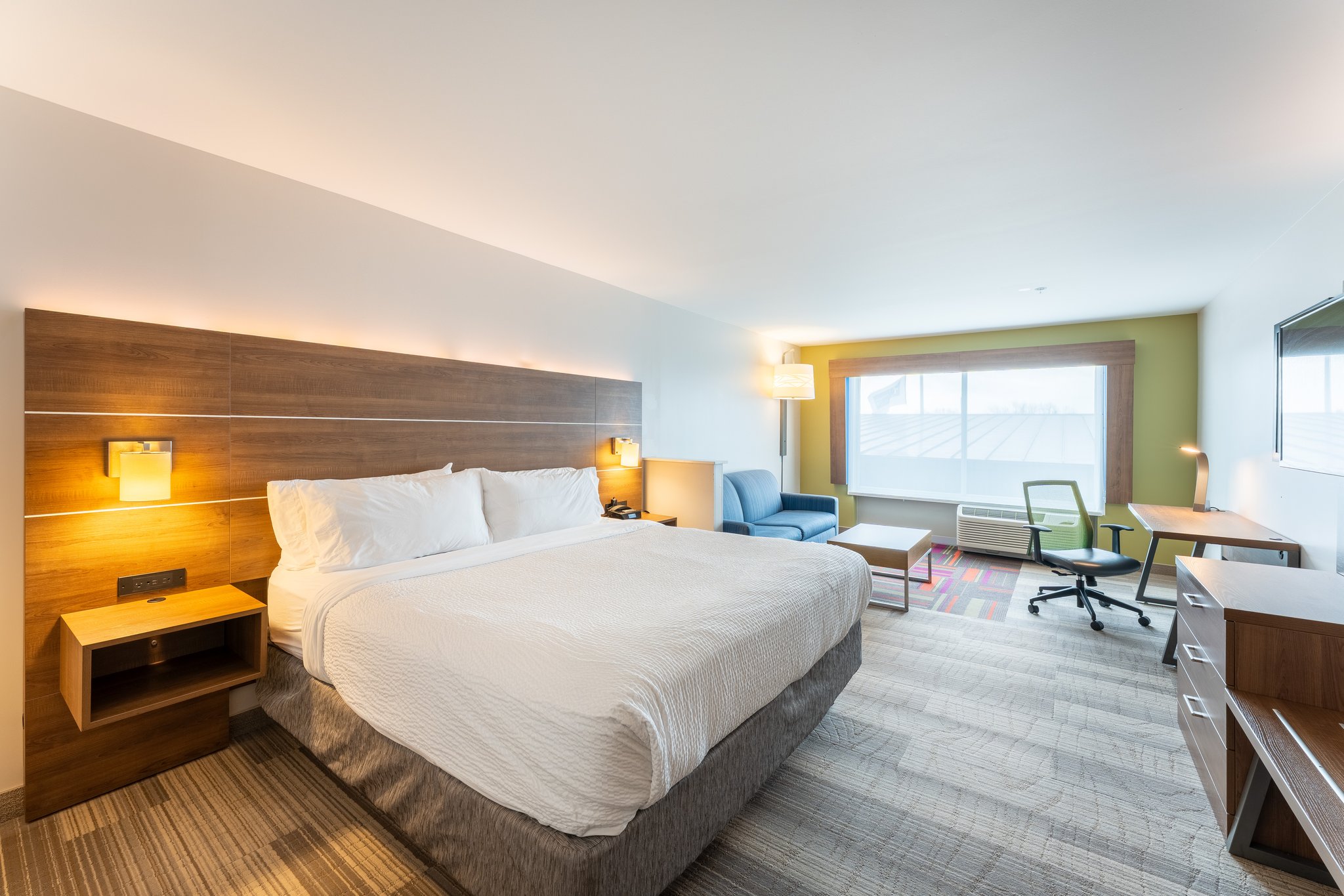 Holiday Inn Express & Suites Nashville North - Springfield by IHG Image