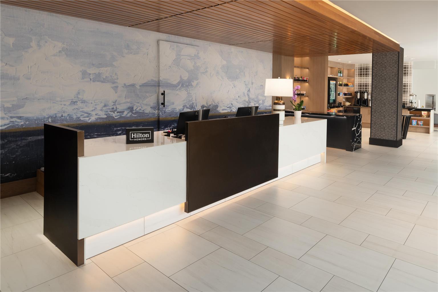 DoubleTree by Hilton Providence Airport Warwick Image