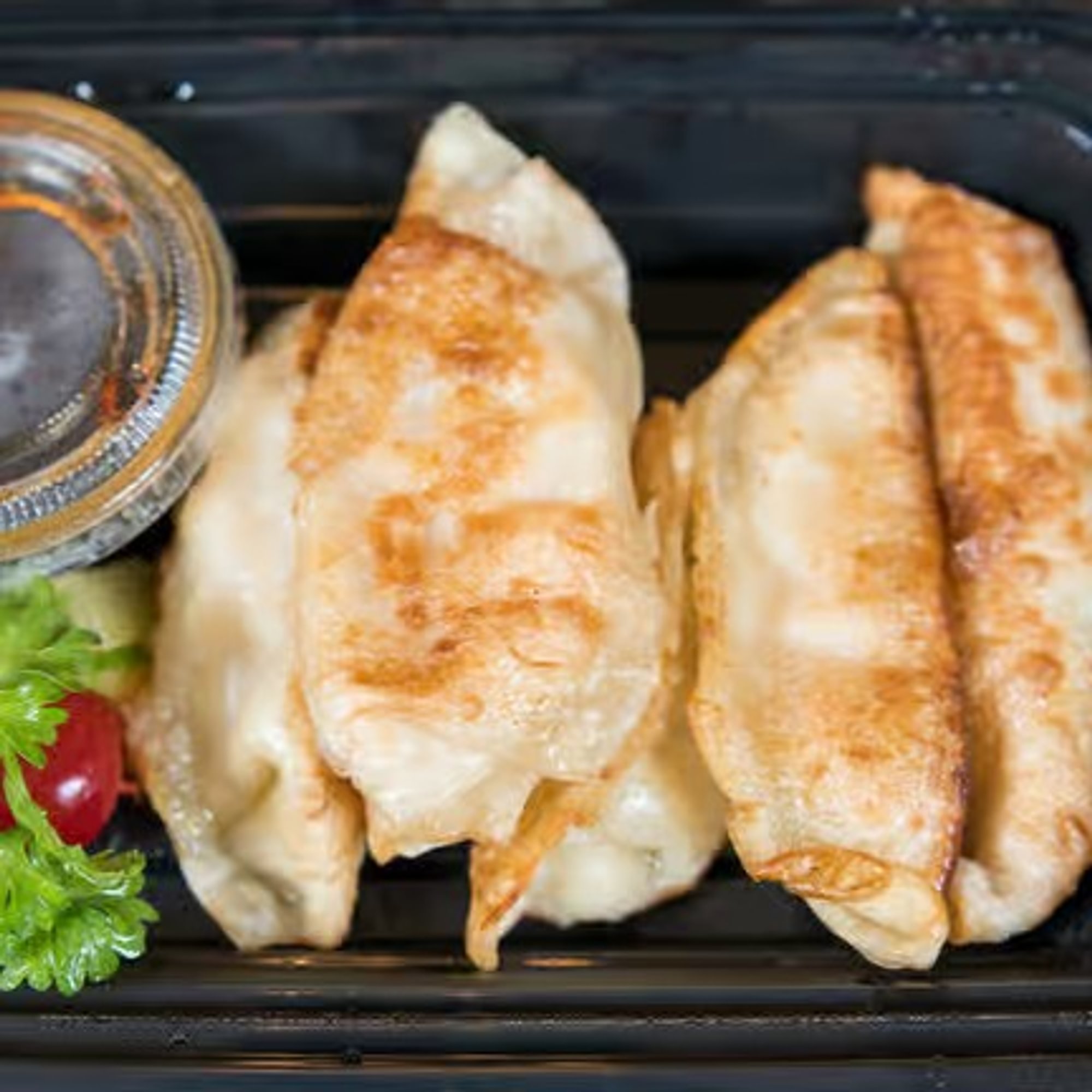 Gyoza (6 Pieces)