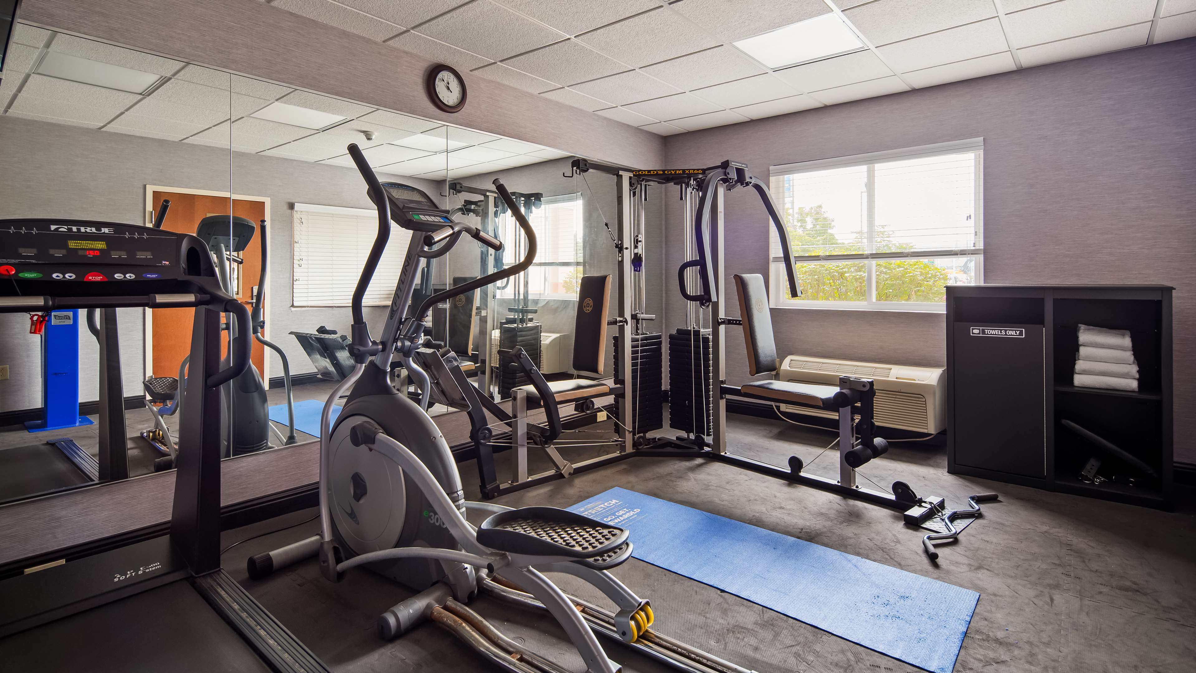 Stay active by starting your day in our fitness center