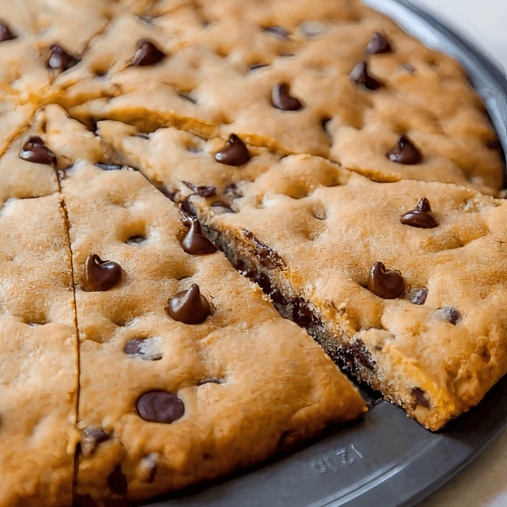 Chocolate Chip Cookie Pizza