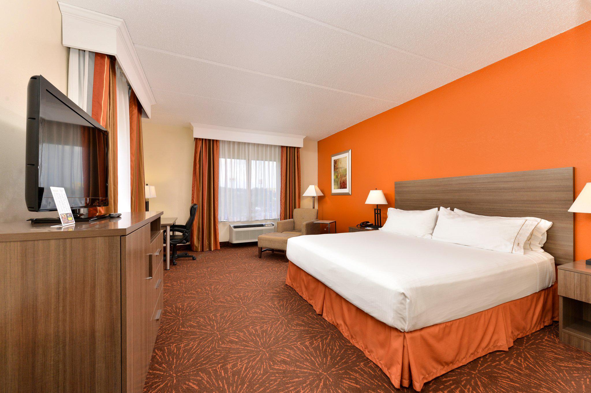 Holiday Inn Express & Suites Chattanooga-Lookout Mtn Photo