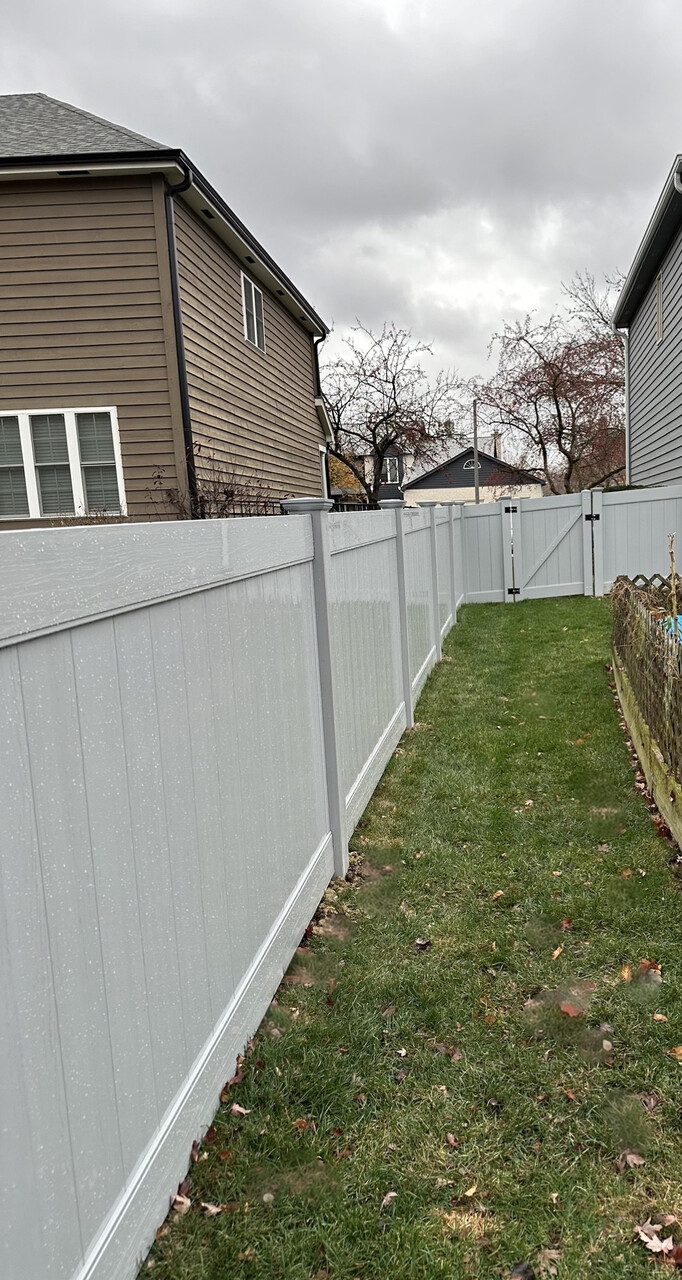 Top Rail Fence Naperville Image