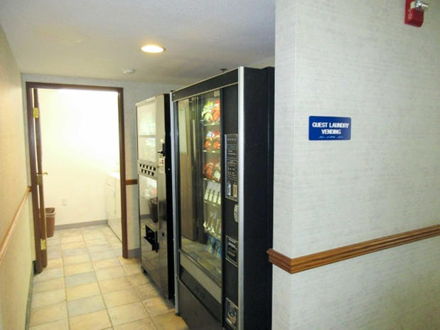 Images Econo Lodge Inn & Suites Lake Of The Ozarks