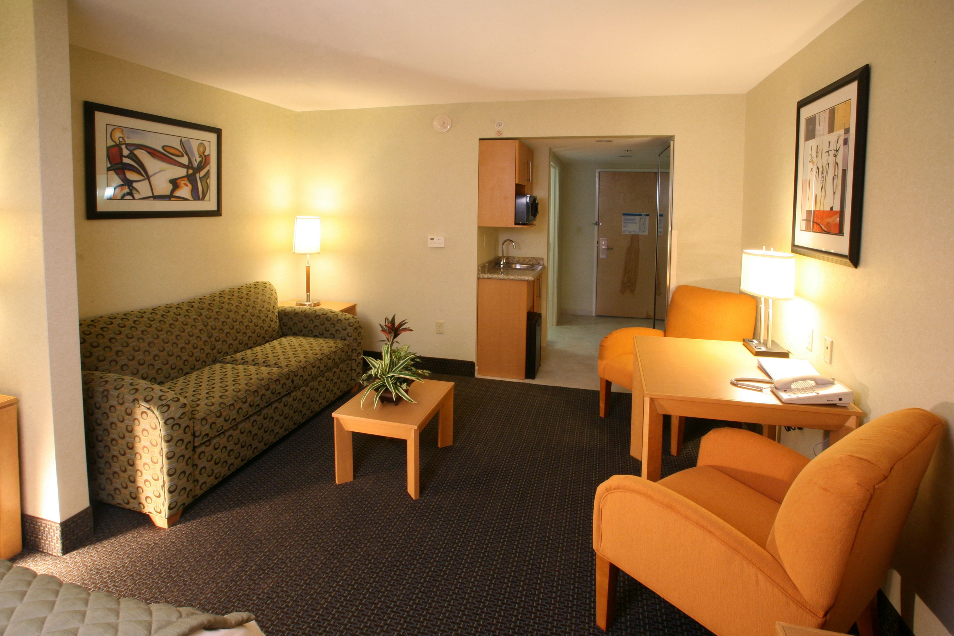 Images Holiday Inn Express & Suites Monterrey Aeropuerto