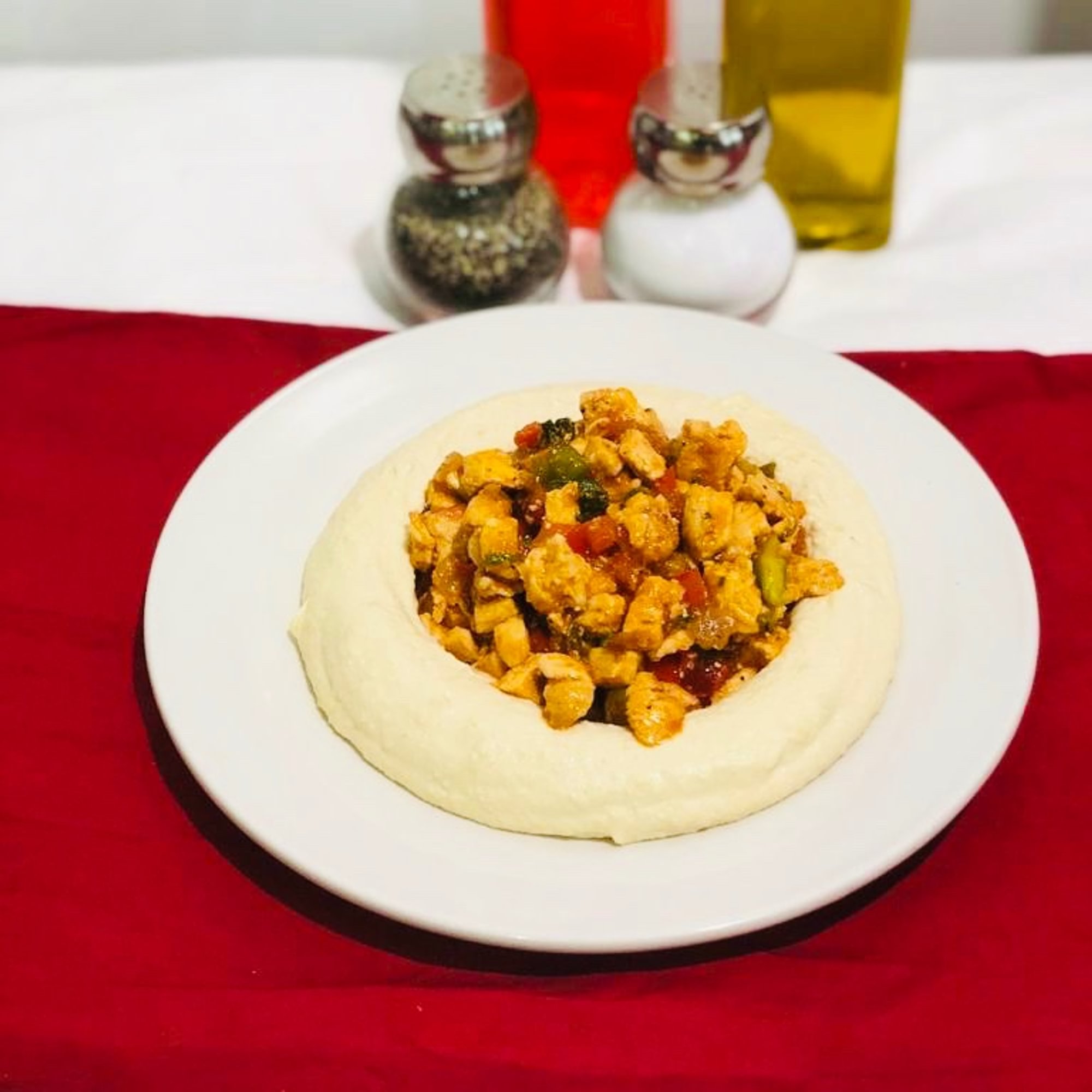 Hummus w Chicken