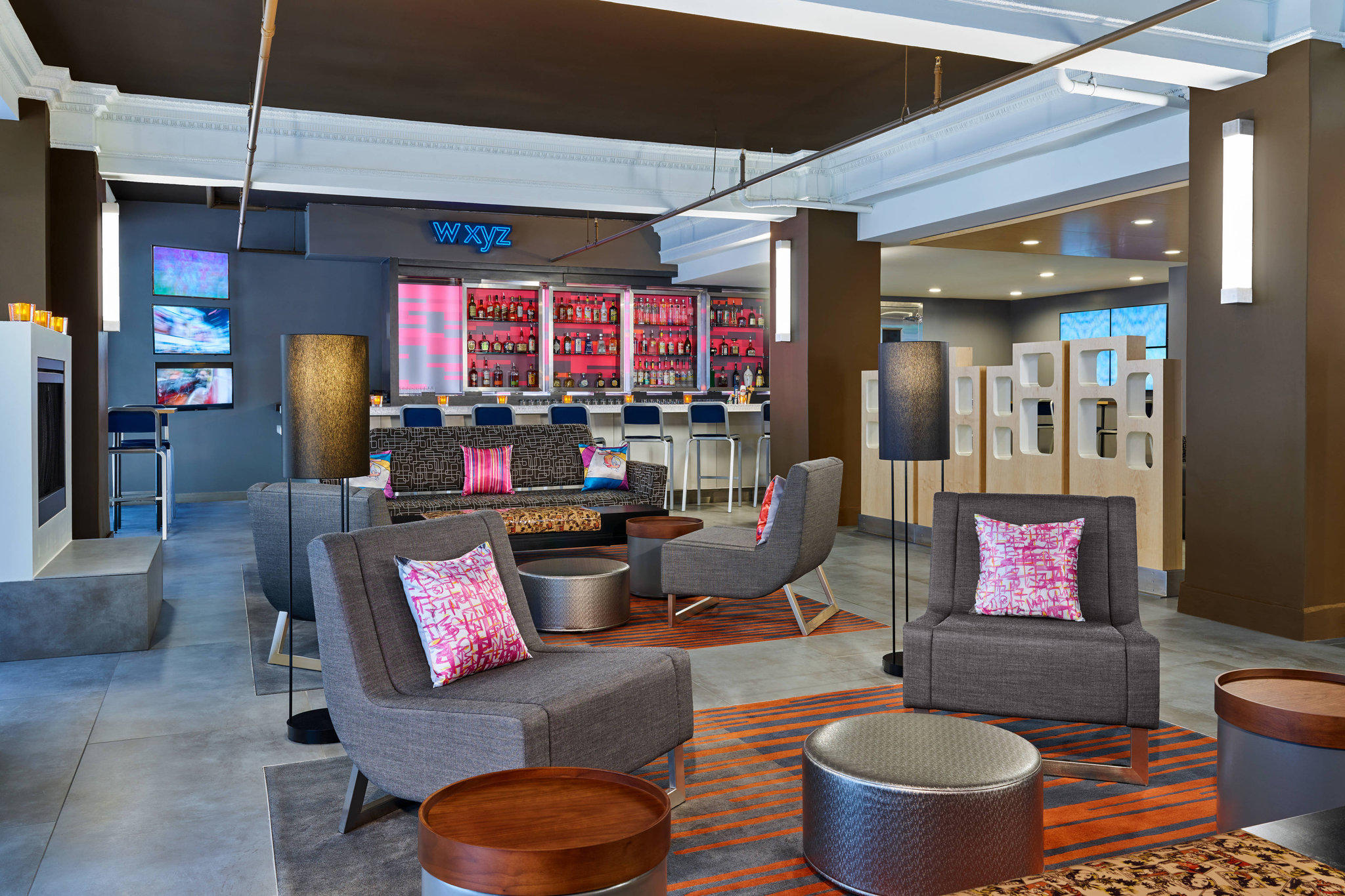 Aloft Houston Downtown Photo