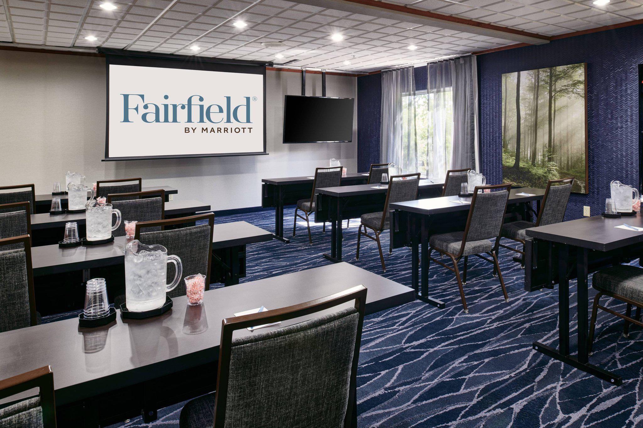 Fairfield Inn & Suites by Marriott Detroit Livonia Photo