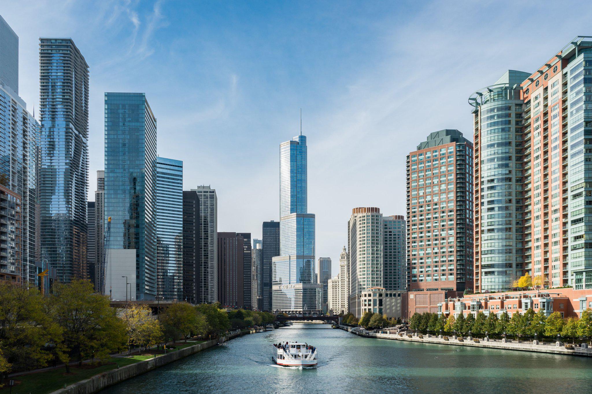 InterContinental Chicago Magnificent Mile Photo