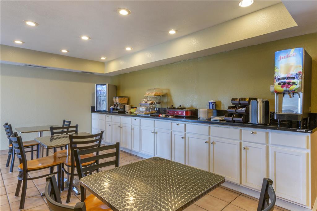 SureStay by Best Western Chambers Petrified Forest Image