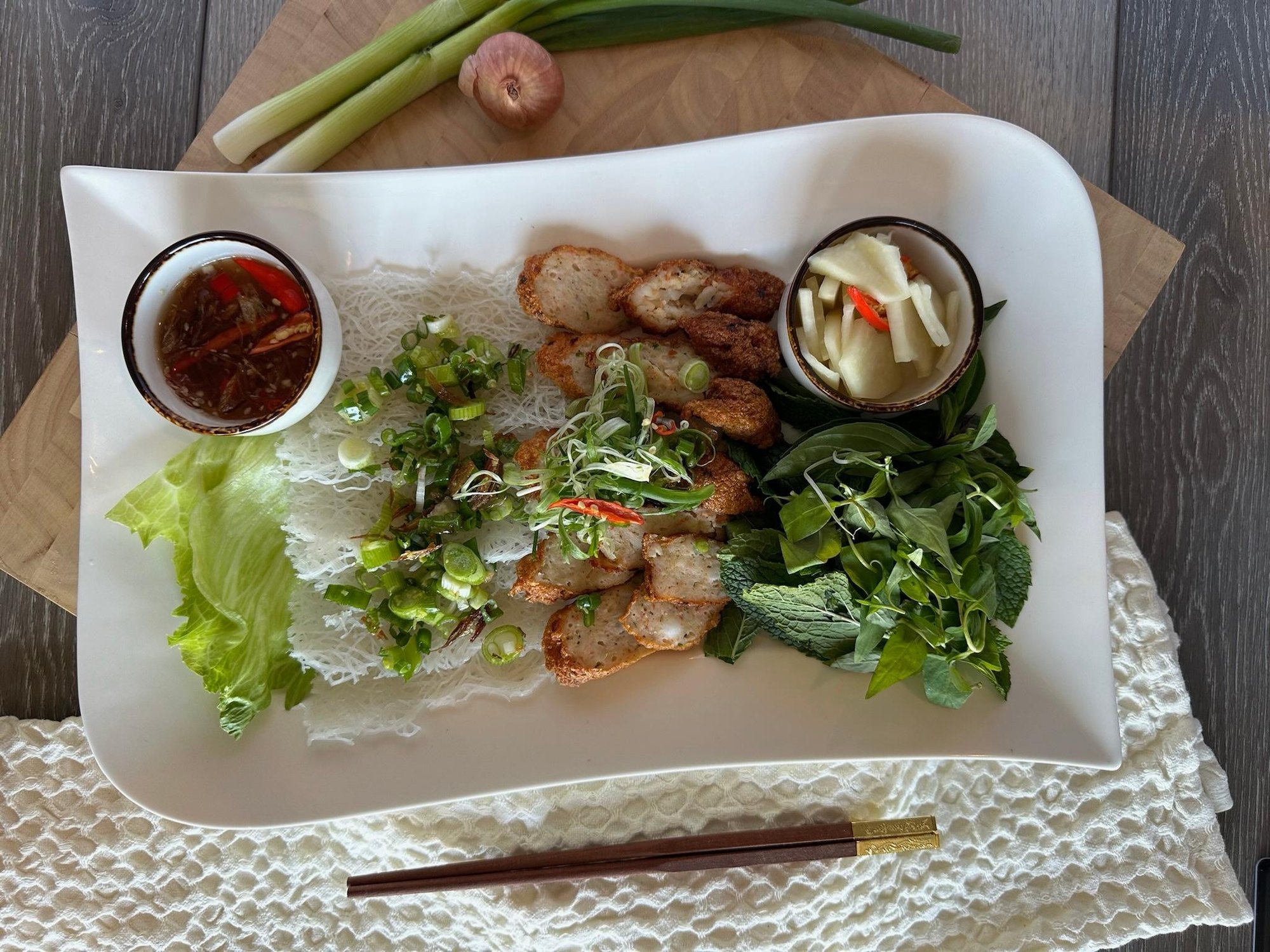 Banh Hoi pick 2