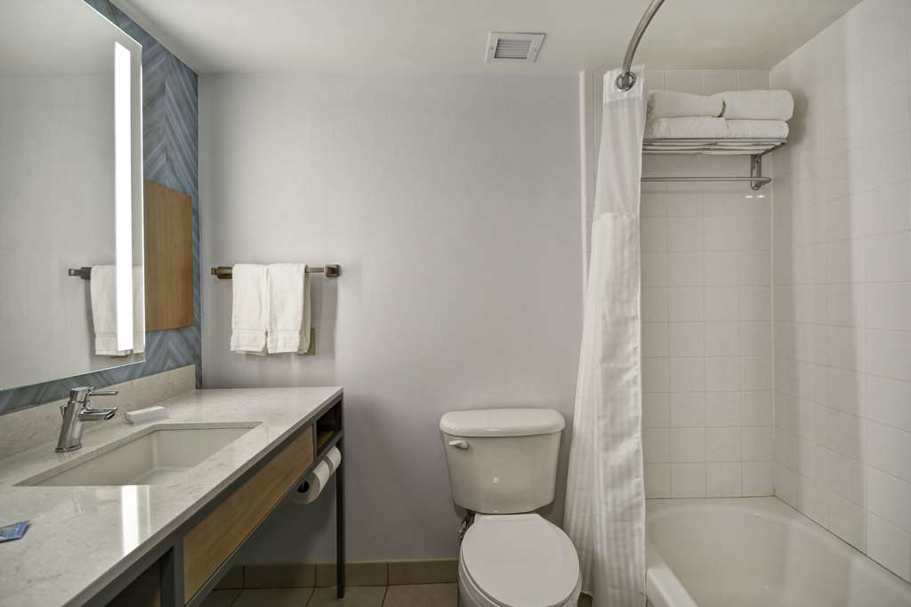 Hilton Garden Inn Panama City Image