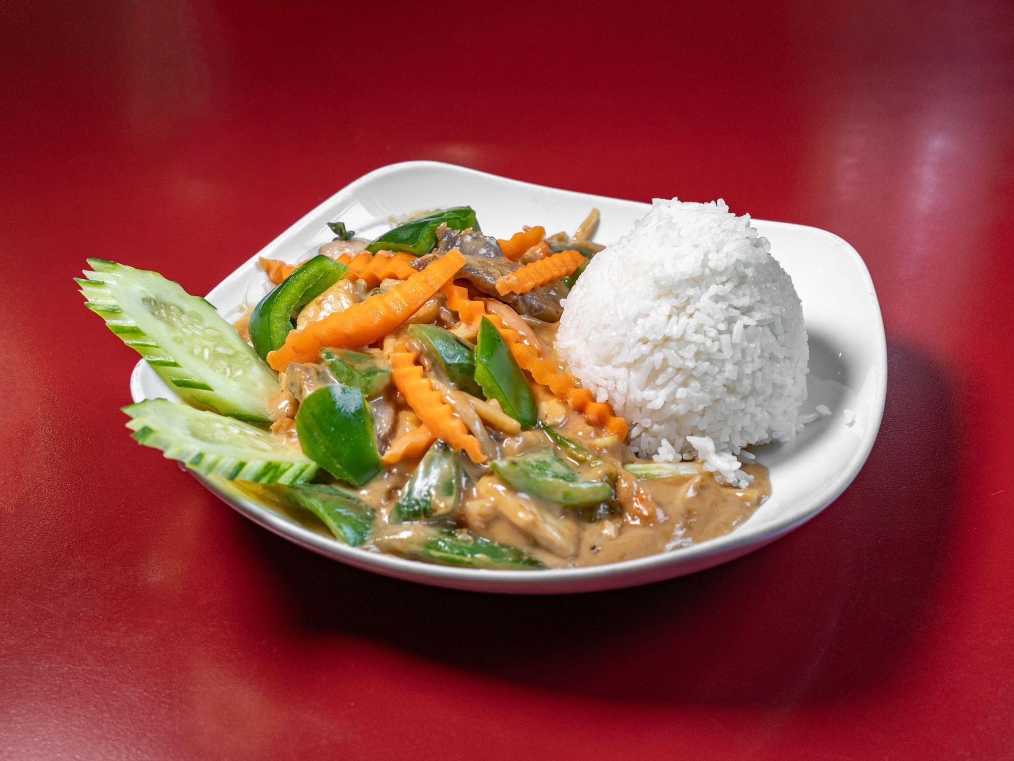 H18 Peanut Curry