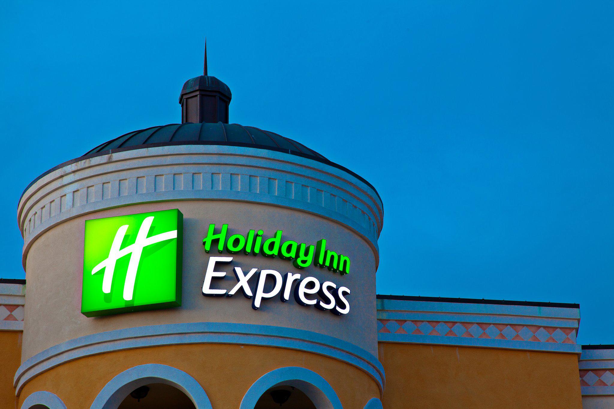 Holiday Inn Express & Suites Garden Grove-Anaheim South Photo