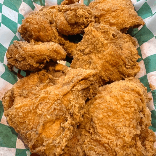 8pc Classic Mixed Chicken Box w/Rolls
