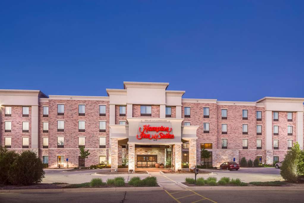 Hampton Inn & Suites by Hilton West Bend Image