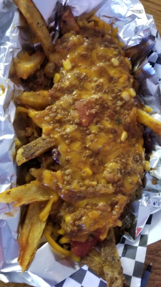CHILI CHEESE FRIES