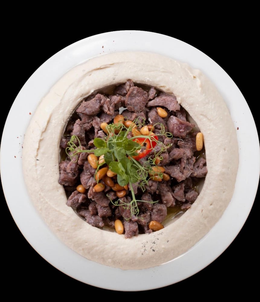 Hummus with Lahm Suwgar