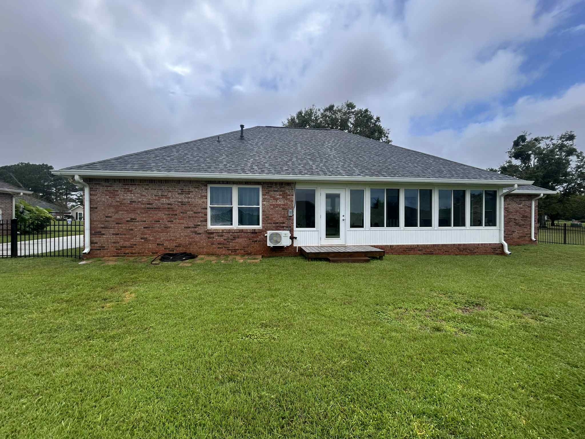 Southern Gutters LLC Image