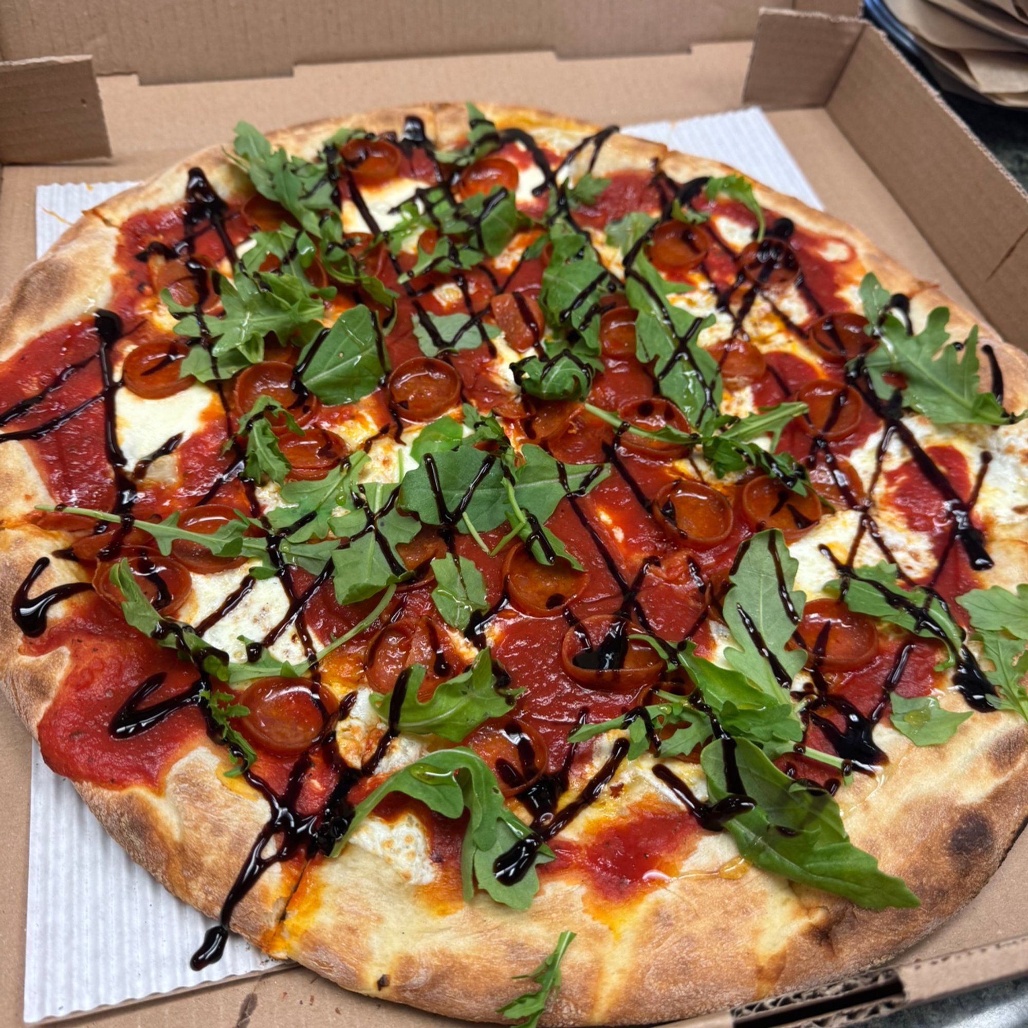 (16") SWEET AND SPICY PIZZA