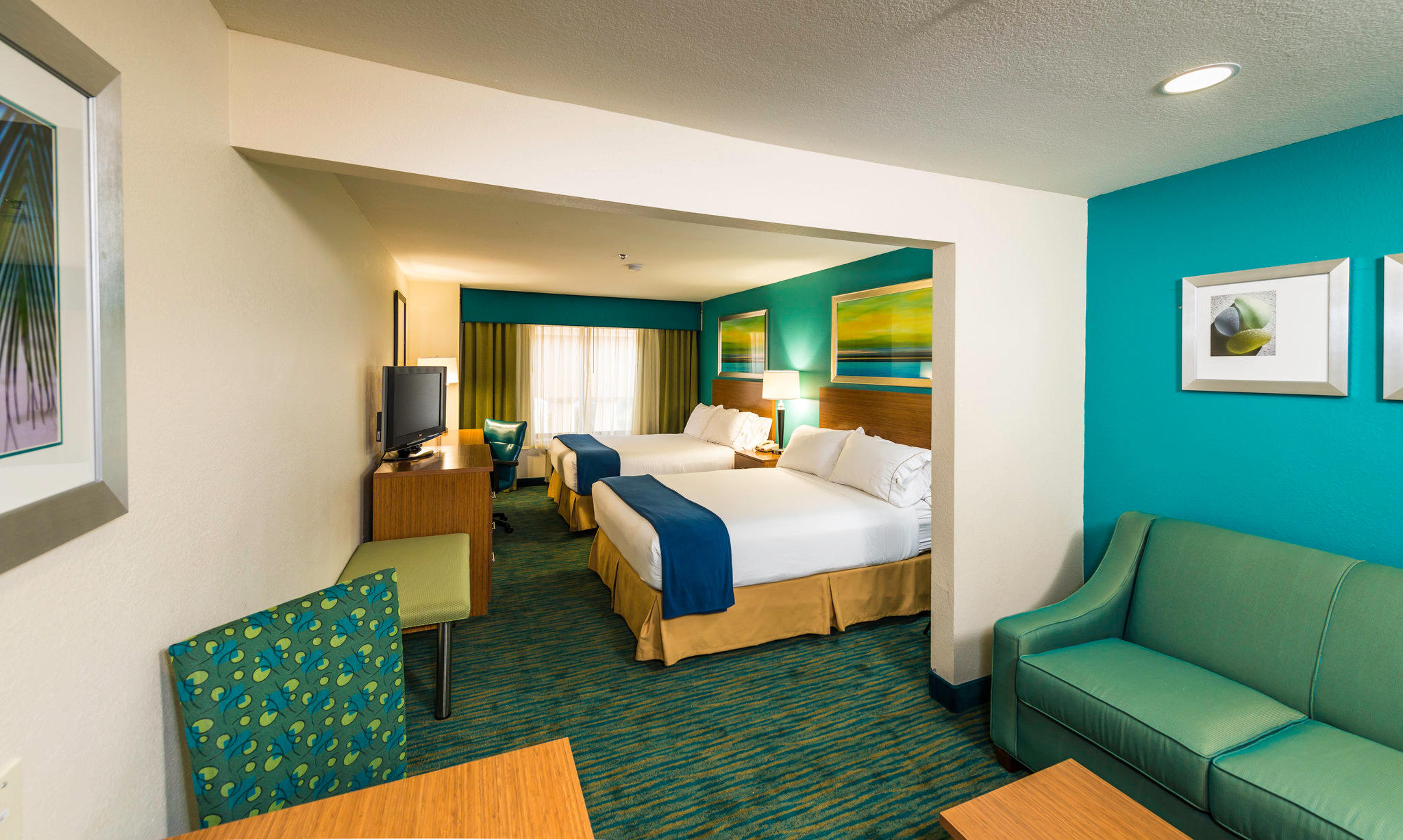 Holiday Inn Express & Suites Jacksonville - Blount Island Photo