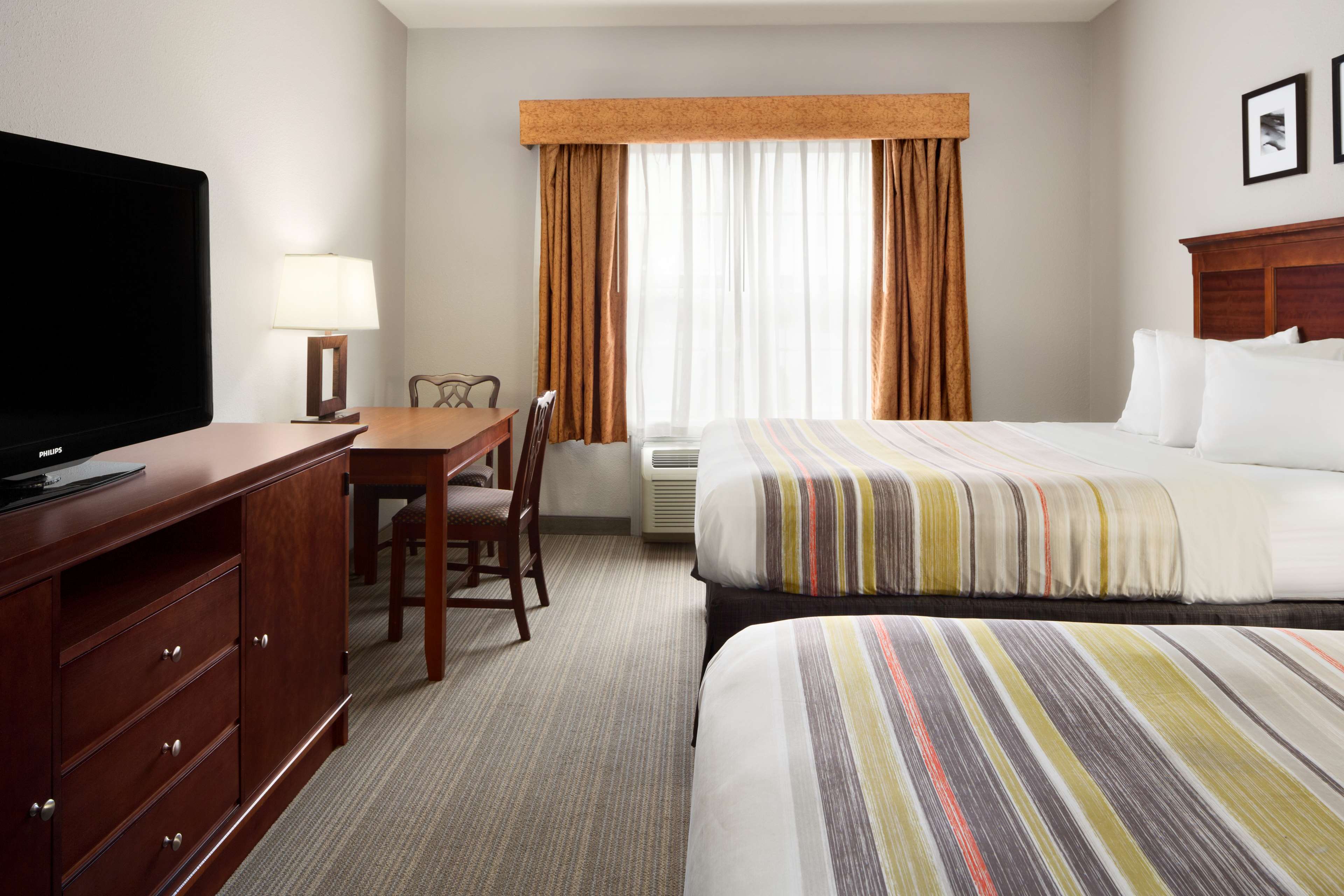 Country Inn & Suites by Radisson, Columbus West, OH Photo