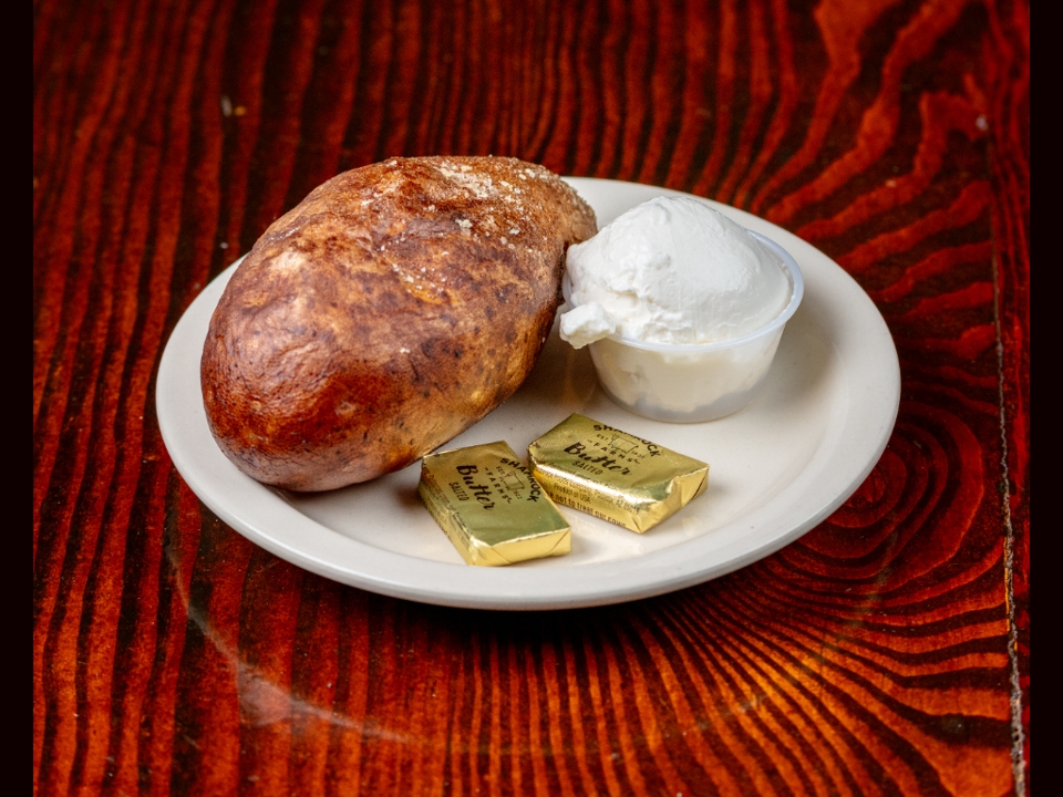 Side Baked Potato w/ Butter & Sour Cream (o)