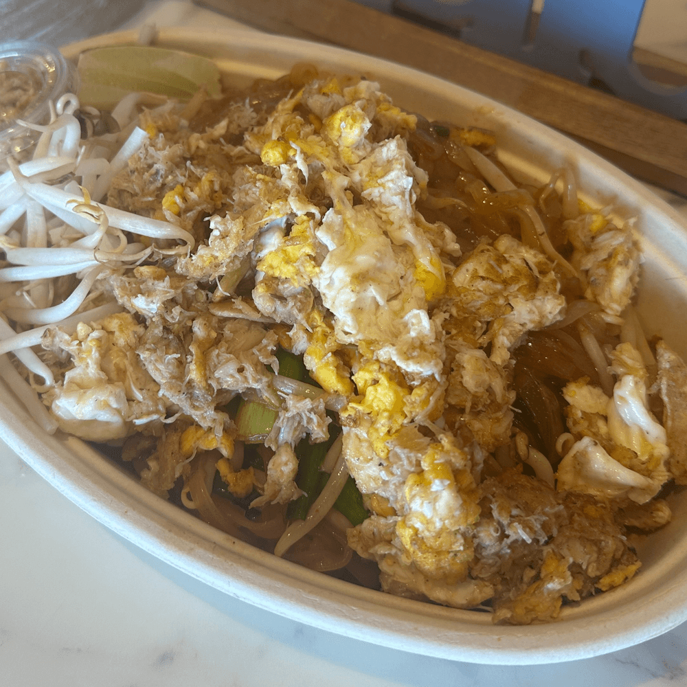 Crab Pad Thai (Lunch Combo)