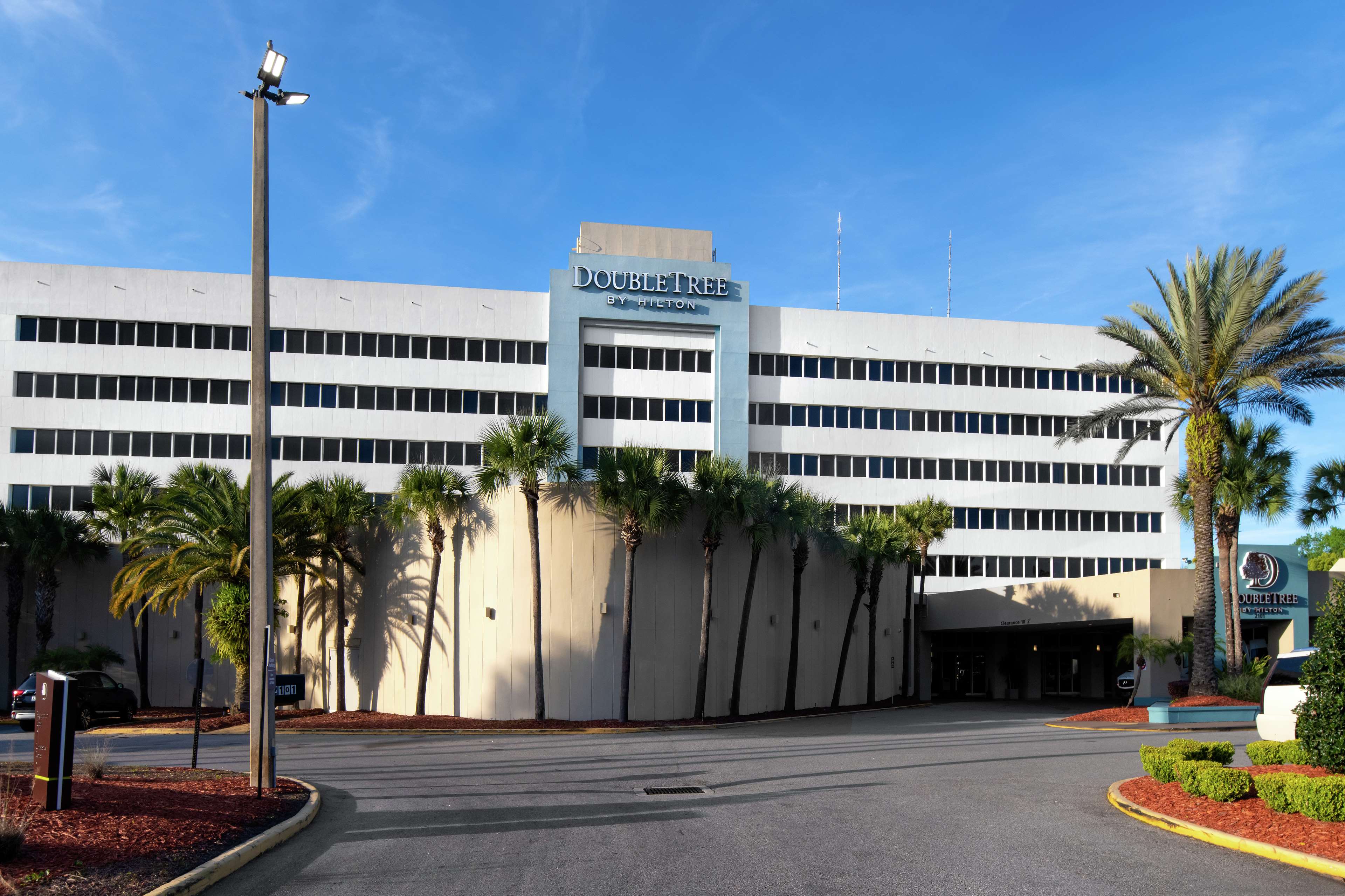 DoubleTree by Hilton Hotel Jacksonville Airport Photo