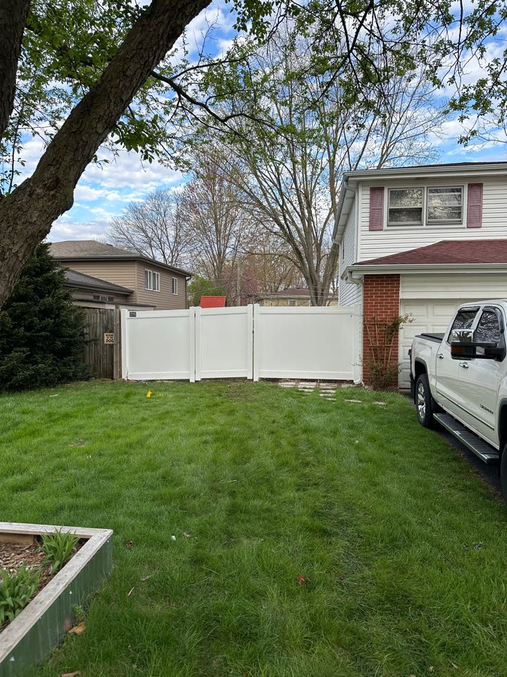 Top Rail Fence Naperville Image