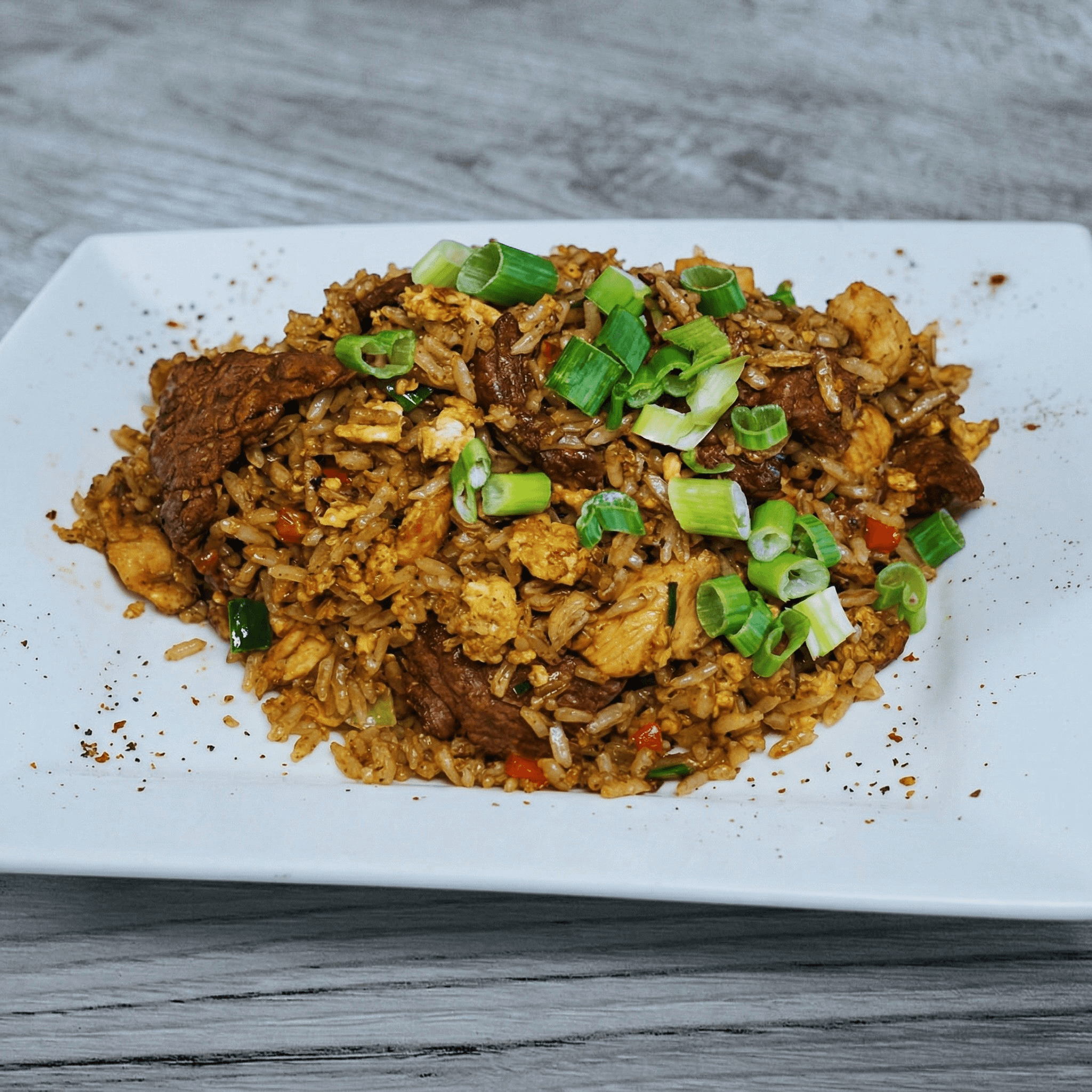 Chaufa Mixto Carne & Pollo / Beef & Chicken